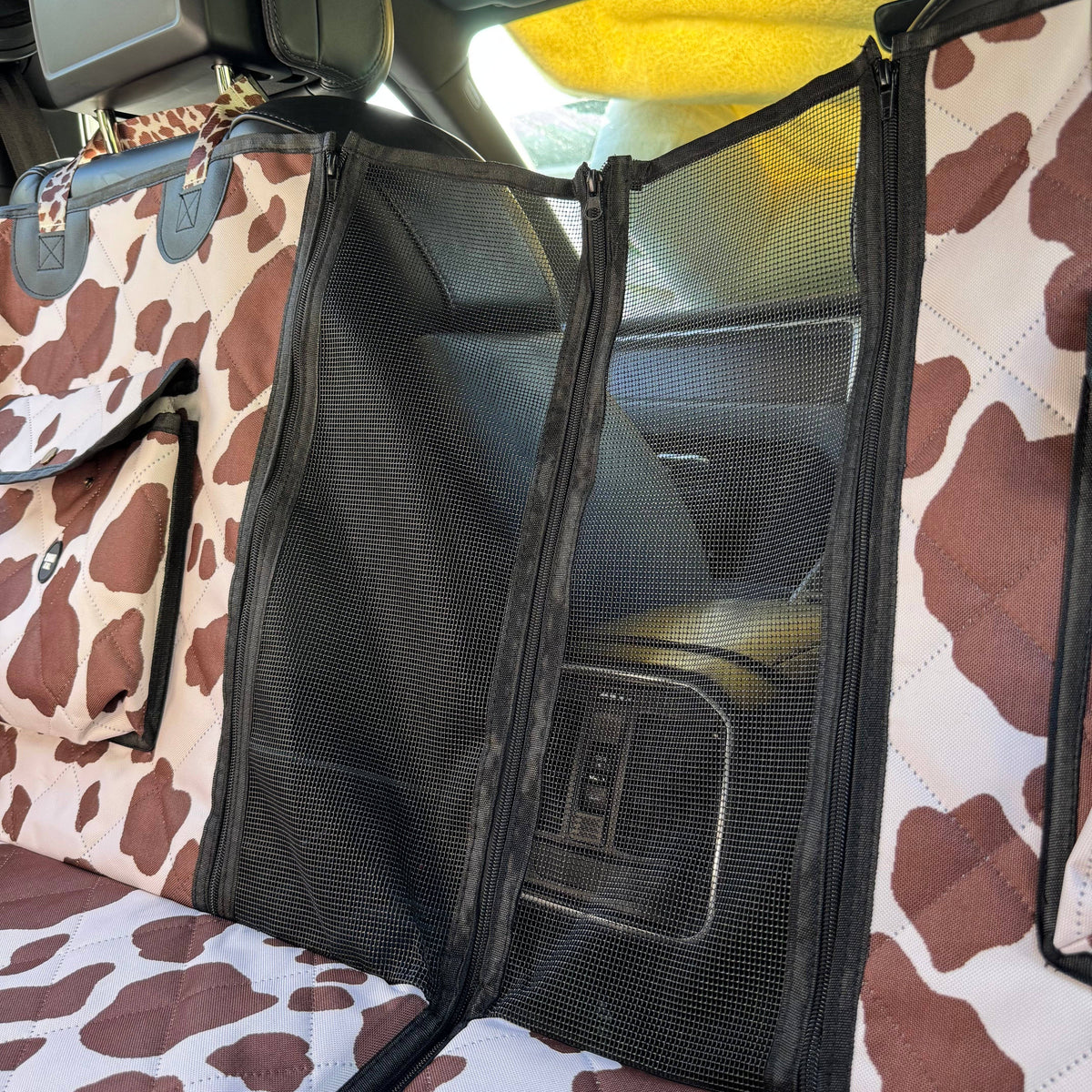Rodeo: Deluxe Hard Base Hammock Car Seat Cover