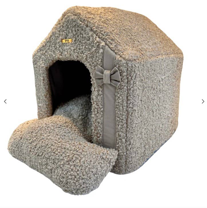 Teddy Dog House