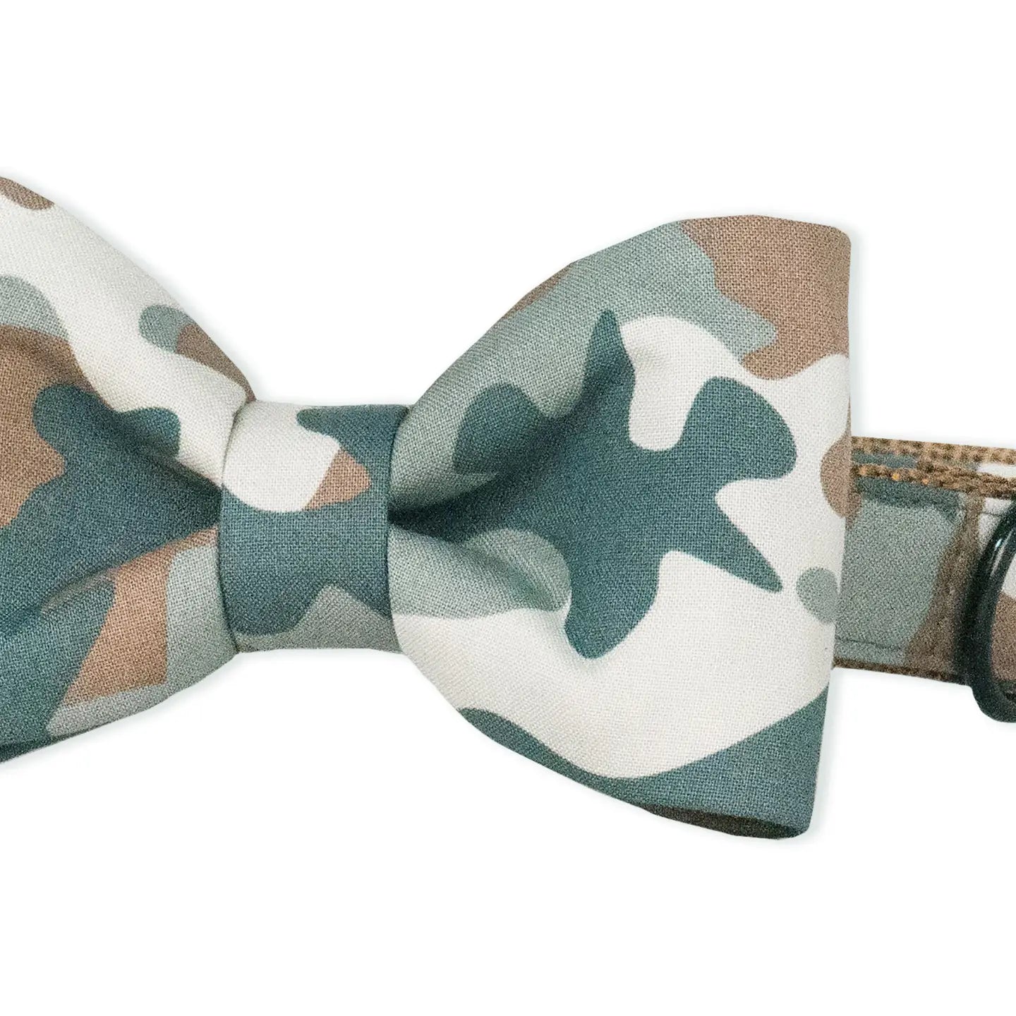 Camo bow collar
