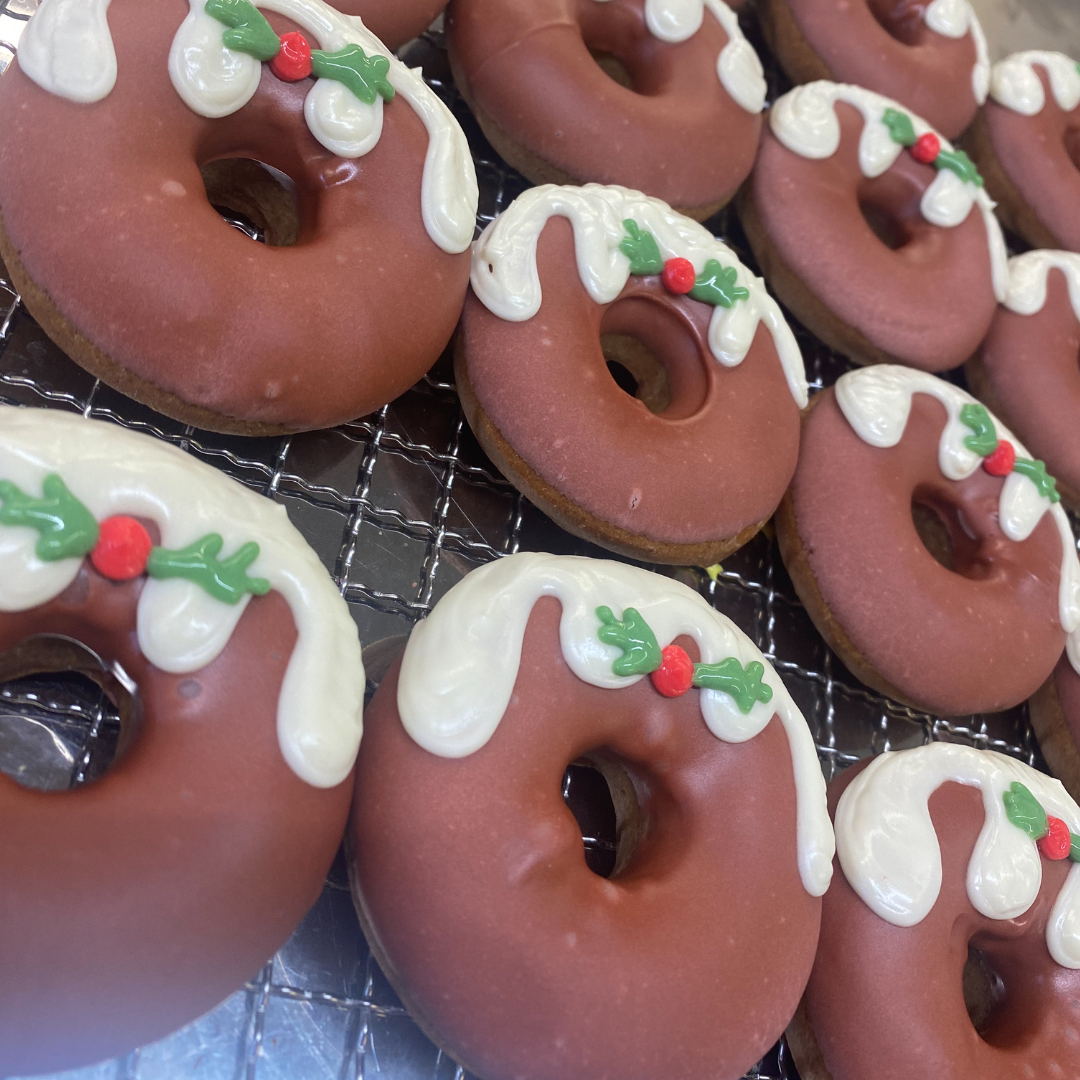Christmas pudding doughnut