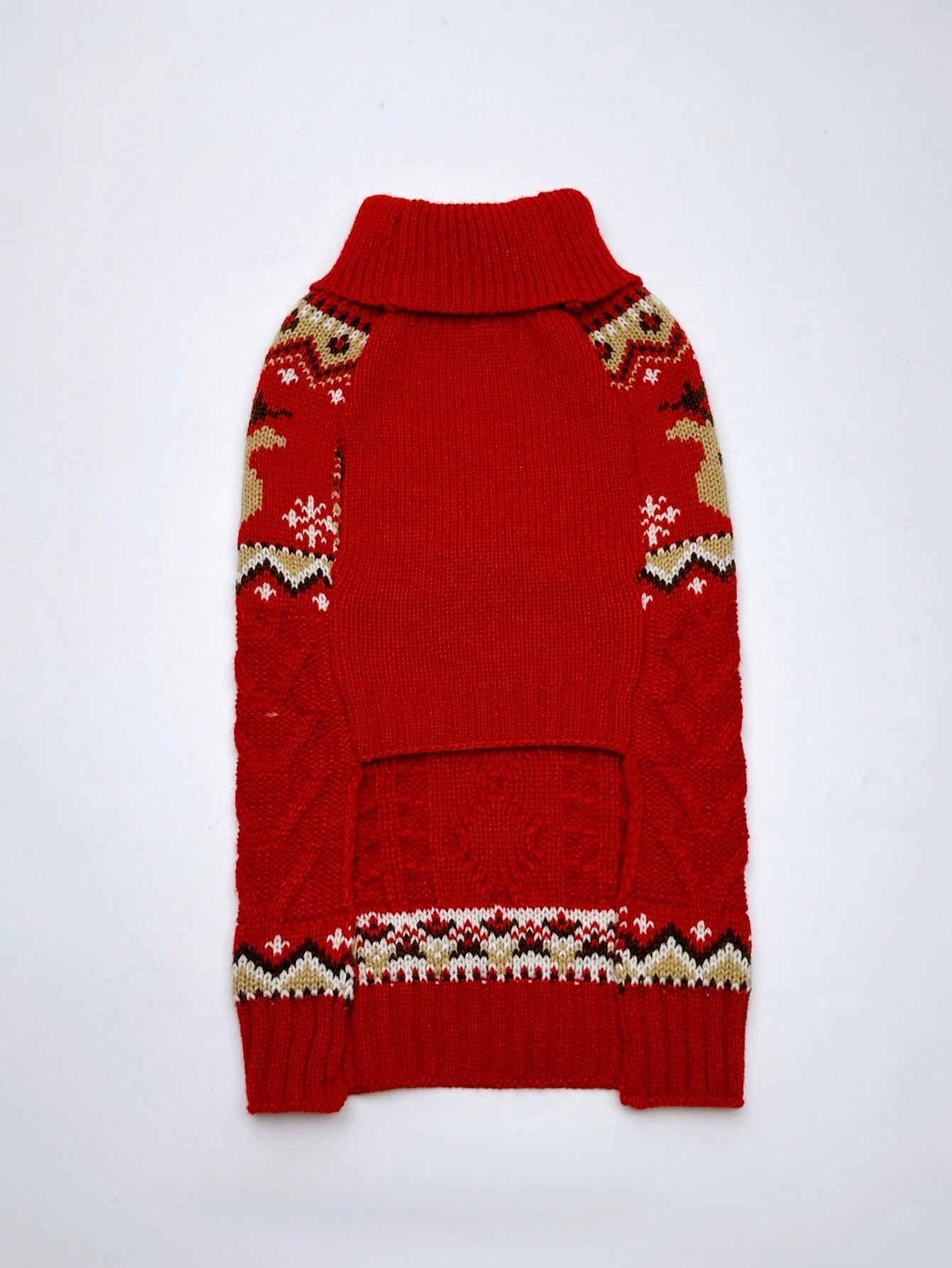 Reindeer cable knit jumper red