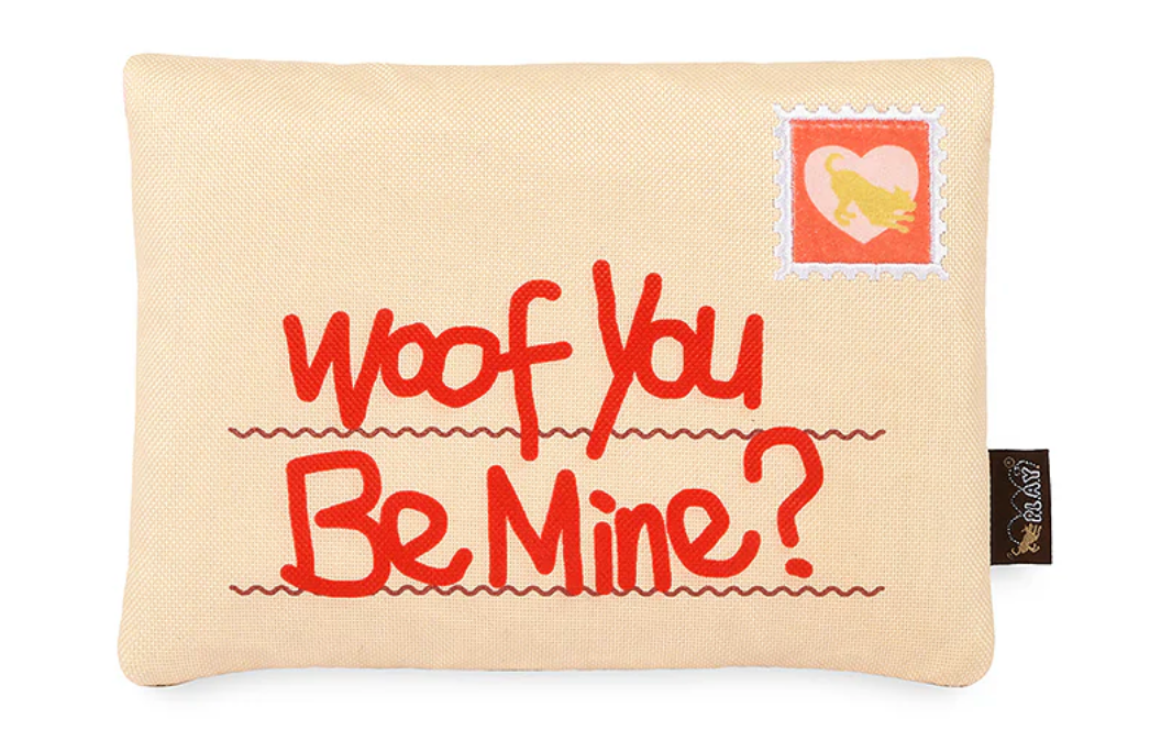 Love bug letter dog toy