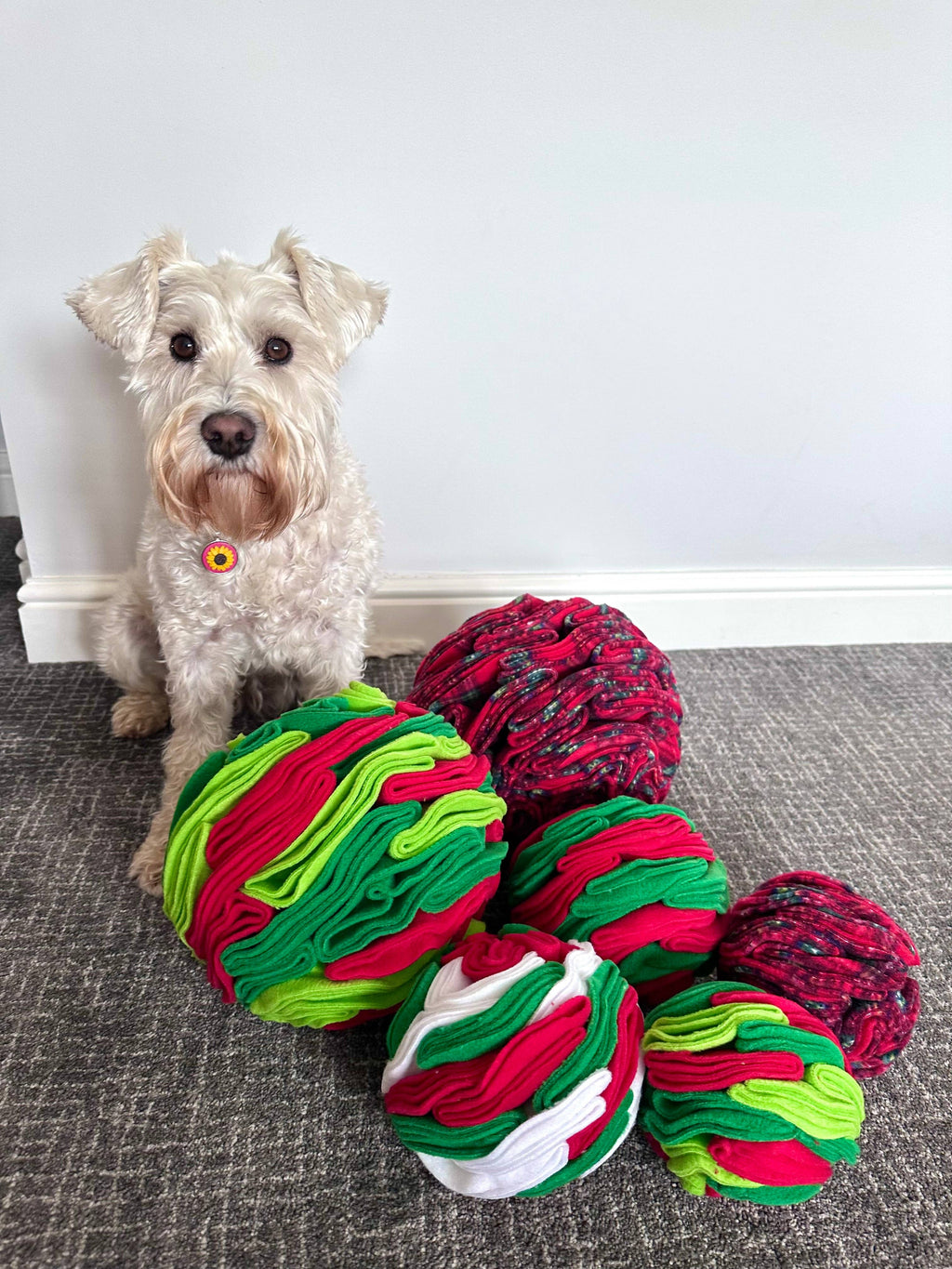 Festive Snuffle Balls (3 Sizes Available)