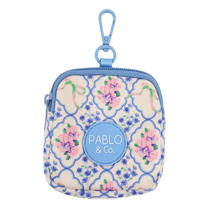 Petal treat pouch