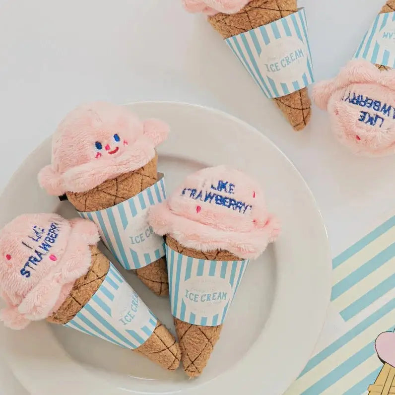 Soft serve ice cream toy